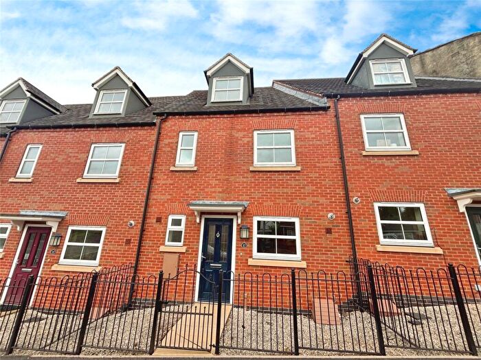 3 Bedroom House To Rent In Crown Mews Mount Pleasant Road, Castle Gresley, Swadlincote, Derbyshire, DE11