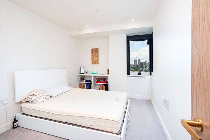 1 Bedroom Flat To Rent In Blake Tower, London, EC2Y