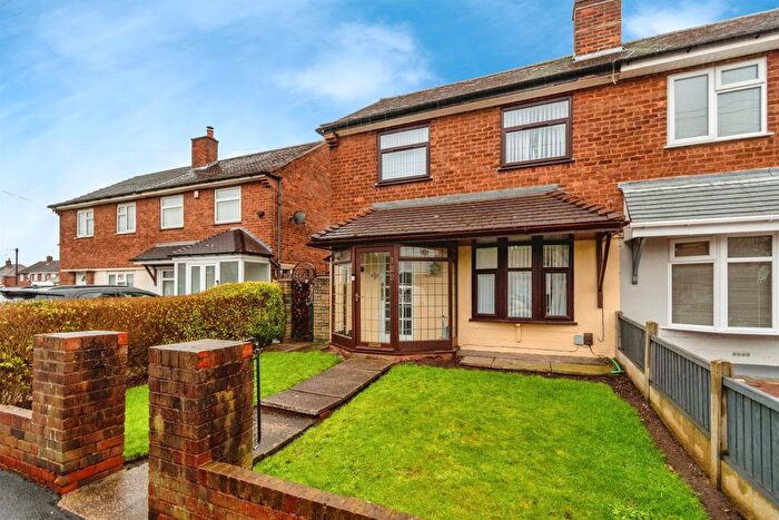 2 Bedroom Semi Detached House For Sale In Kent Road, Wednesbury, WS10