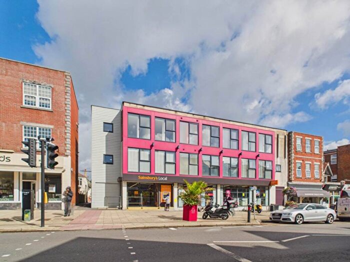 2 Bedroom Apartment To Rent In - Southbourne Grove, Southbourne, Bournemouth, BH6