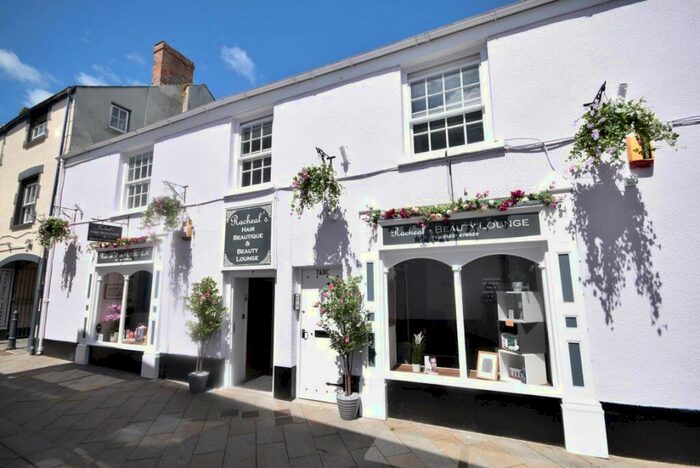 2 Bedroom Flat To Rent In Cooper Street, Bideford, Devon, EX39