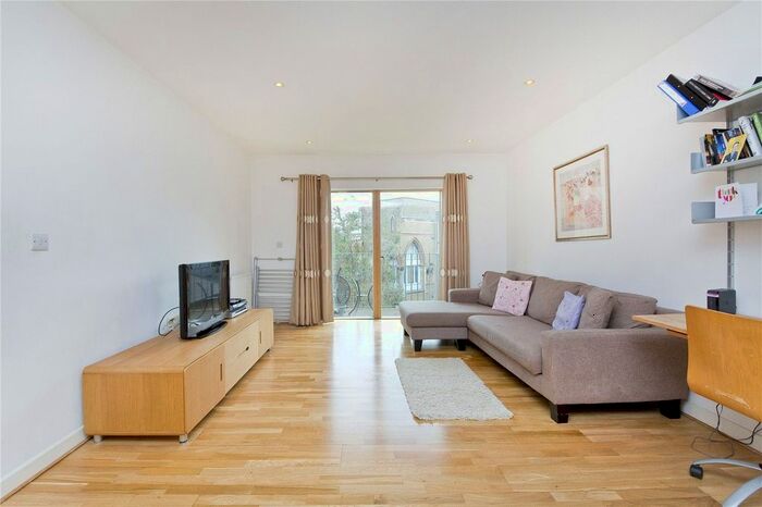 2 Bedroom Flat To Rent In Dalston Lane, London, E8