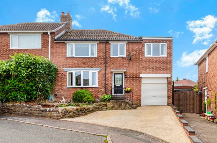 4 Bedroom Semi-detached House For Sale In Eastfield Road, Dronfield, S18