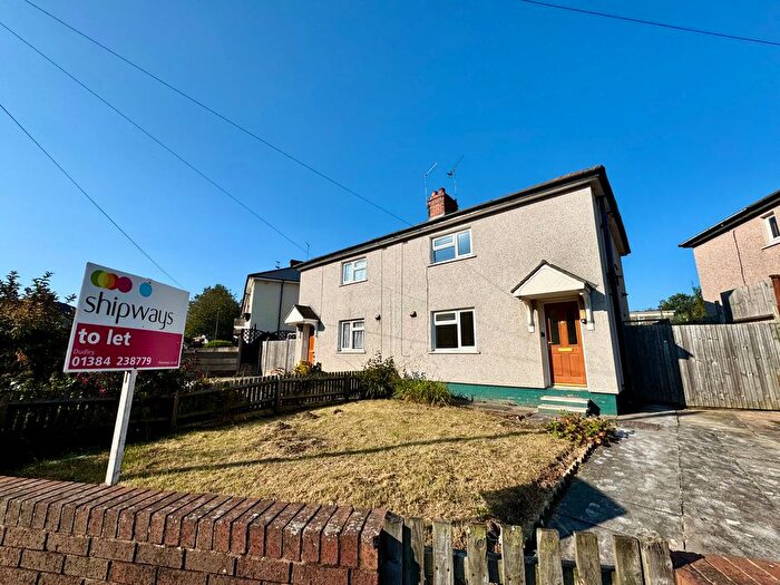 3 Bedroom Property To Rent In Willow Road, Dudley, DY1