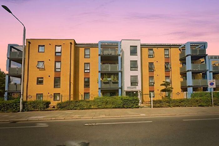 1 Bedroom Flat For Sale In Rainham Road South, Dagenham, RM10