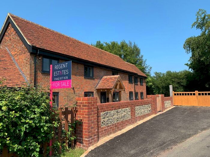 4 Bedroom Detached House To Rent In Ledgemore Lane, Great Gaddesden, HP2