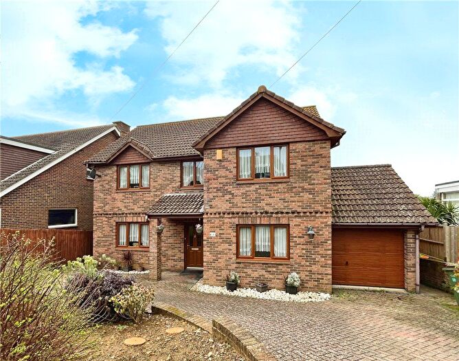 4 Bedroom Detached House For Sale In Nunwell Street, Sandown, PO36