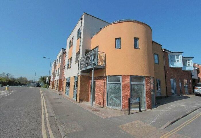 4 Bedroom Detached House To Rent In Glenfrome Road, Bristol, BS2