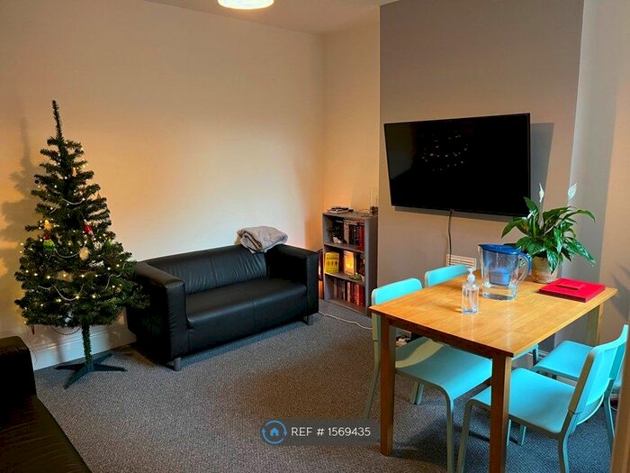 4 Bedroom End Of Terrace House To Rent In West Street, Leicester, LE1