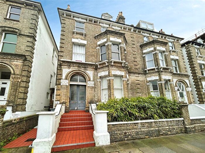 1 Bedroom Flat For Sale In Salisbury Road, Hove, East Sussex, BN3