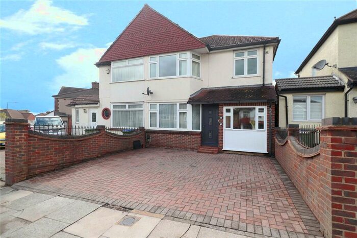 5 Bedroom Semi-Detached House To Rent In Penhill Road, Bexley, DA5