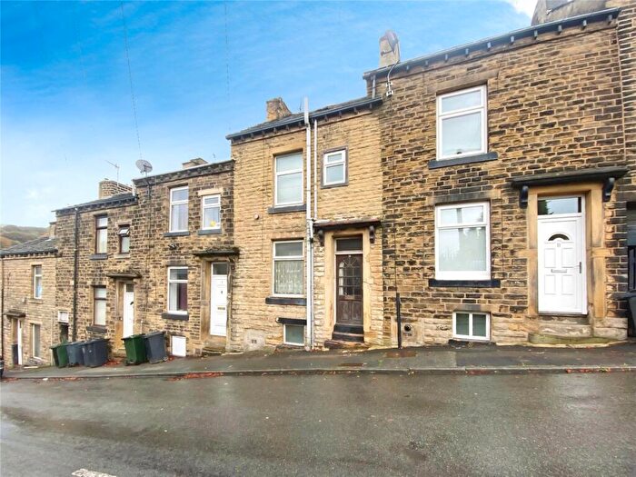 3 Bedroom Terraced House For Sale In Rawling Street, Keighley, West Yorkshire, BD21
