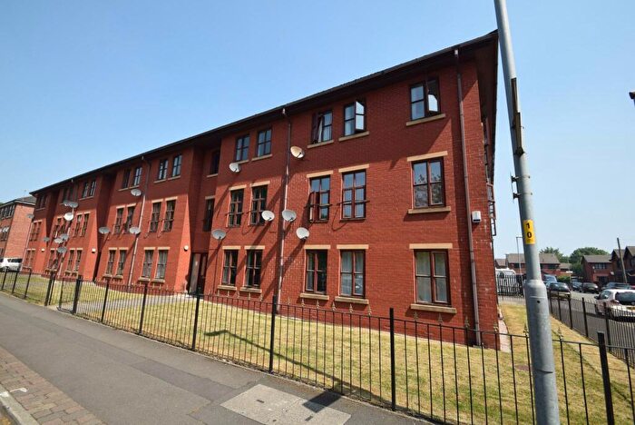 2 Bedroom Flat To Rent In Hudson Court, Manchester, M12