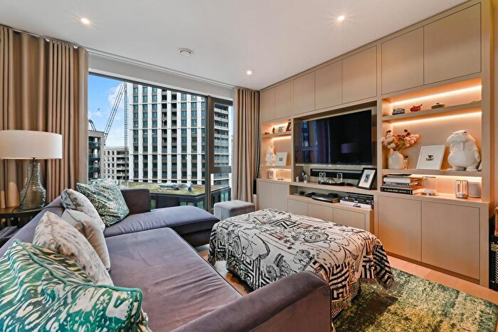 3 Bedroom Apartment For Sale In Legacy Building, Embassy Gardens, Nine Elms, SW11