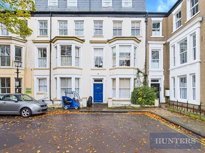 1 Bedroom Flat For Sale In Alma Square, Scarborough, YO11