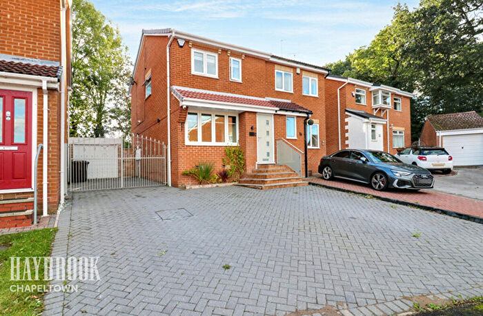 3 Bedroom Semi-Detached House For Sale In Eagleton Drive, High Green, S35