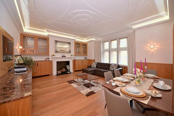 1 Bedroom Flat To Rent In Old Court Place, London, W8