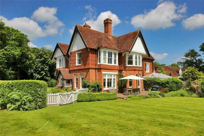 5 Bedroom Semi-Detached House For Sale In North Street, Biddenden, Ashford, Kent, TN27