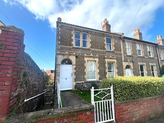 1 Bedroom Flat For Sale In Amazing Garden Flat On Eastfield Road, Westbury-On-Trym, Bristol, BS9