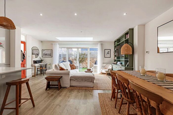 2 Bedroom Terraced House For Sale In Wadham Road, London, SW15