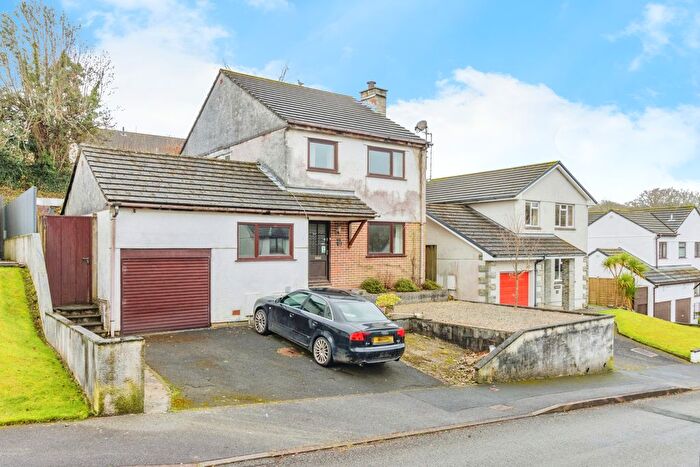 4 Bedroom Detached House For Sale In The Dell, Tavistock, Devon, PL19