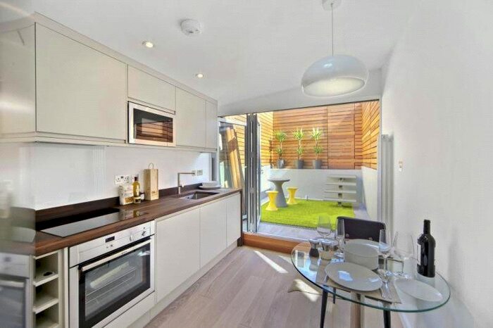 1 Bedroom Flat To Rent In Collingbourne Road, London, W12