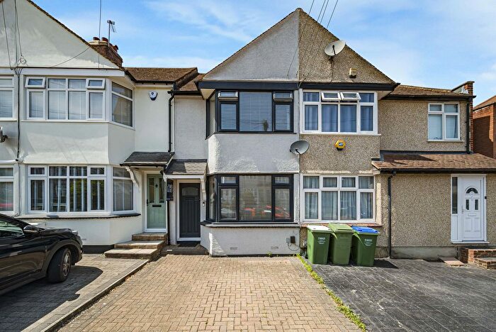 2 Bedroom Terraced House For Sale In Murchison Avenue, Bexley, DA5
