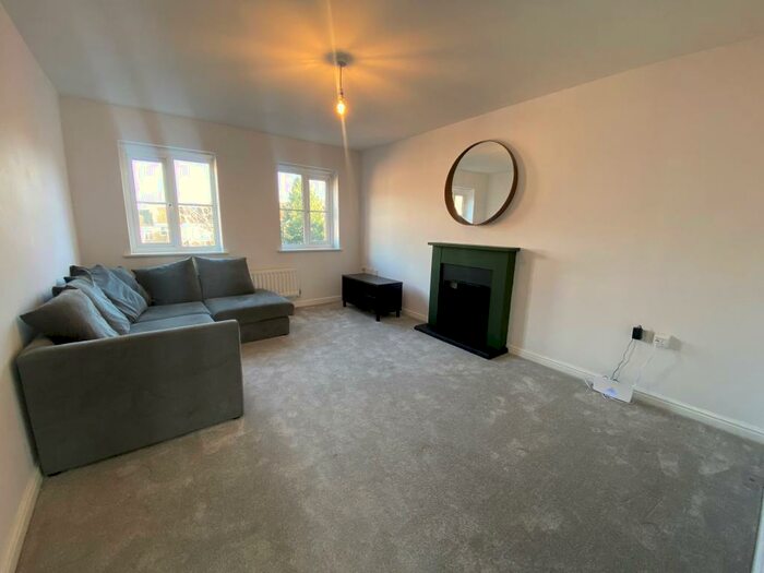 2 Bedroom House To Rent In Hedgers Close, BS3