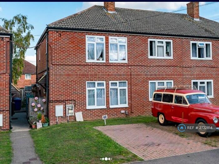 2 Bedroom Flat To Rent In River Mead, Hitchin, SG5