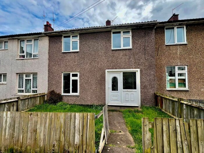 Terraced House To Rent In Leyside, Coventry, CV3