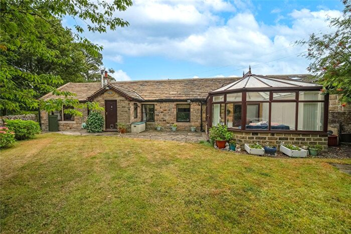2 Bedroom Bungalow For Sale In Lower Mistle, Carlton Hall, East Carlton, Yeadon, Leeds, LS19