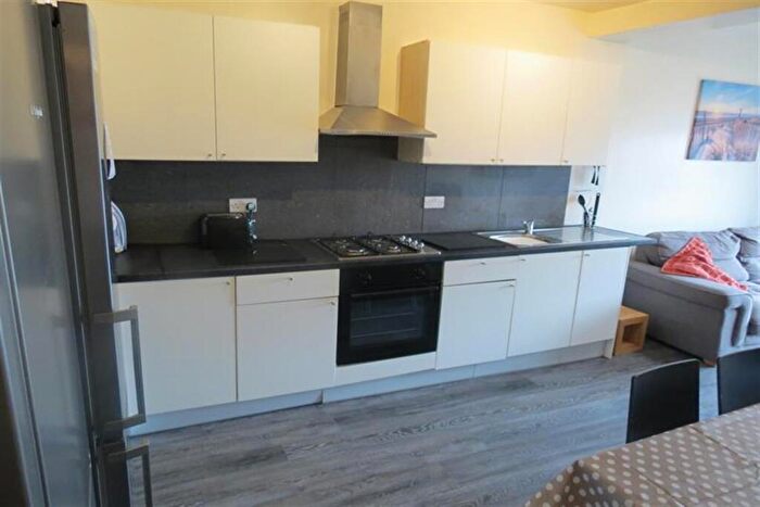 5 Bedroom House To Rent In Bedroom Detached House In Ensbury Park, BH10