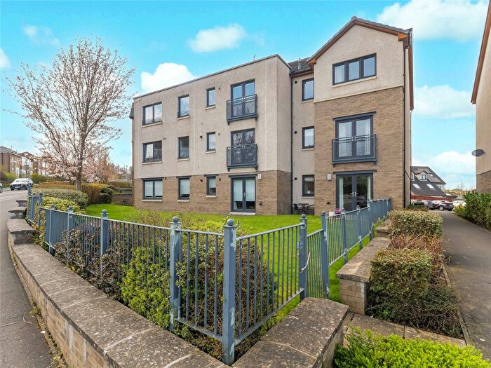 2 Bedroom Flat For Sale In Seres Drive, Clarkston, Lanarkshire, G76