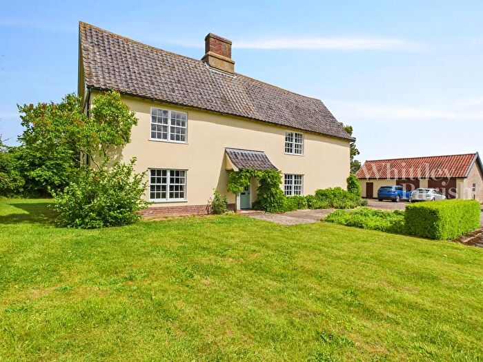 5 Bedroom Farm House To Rent In Noddle Farm, South Lopham, IP22