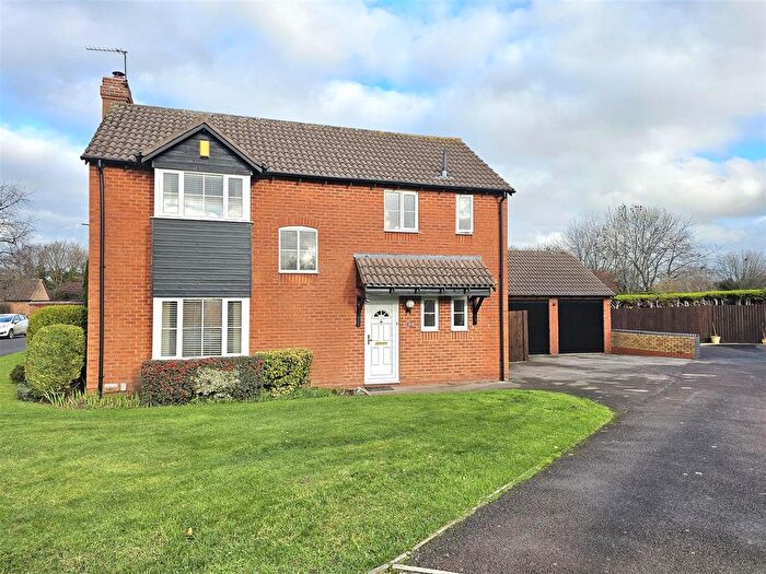 4 Bedroom Detached House For Sale In Appleton Way, Hucclecote, GL3