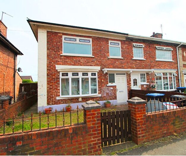 3 Bedroom Terraced House To Rent In East Crescent, Middlesbrough, TS5