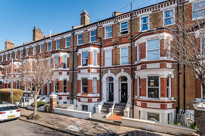 1 Bedroom Flat For Sale In Schubert Road, London, SW15