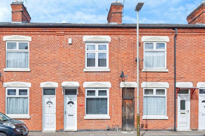 2 Bedroom Terraced House For Sale In Flax Road, Leicester, LE4