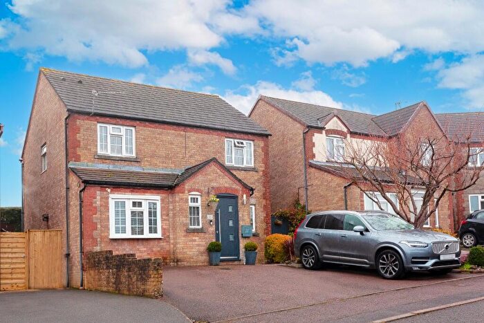 4 Bedroom Detached House For Sale In Mount Pleasant Road, Cinderford, Gloucestershire, GL14