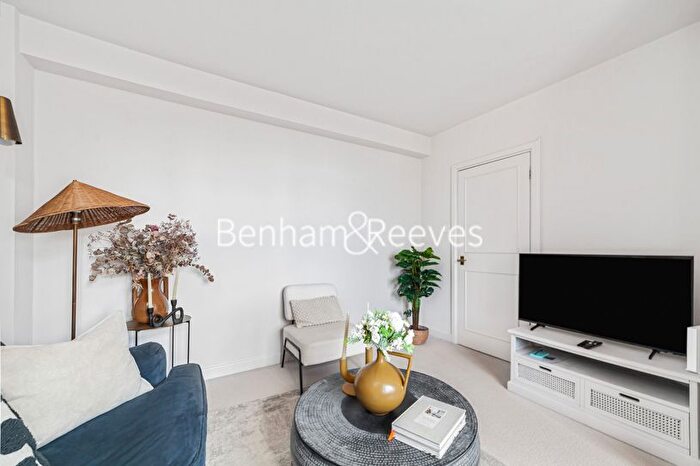 1 Bedroom Flat To Rent In Clifford's Inn, Fetter Lane, EC4A