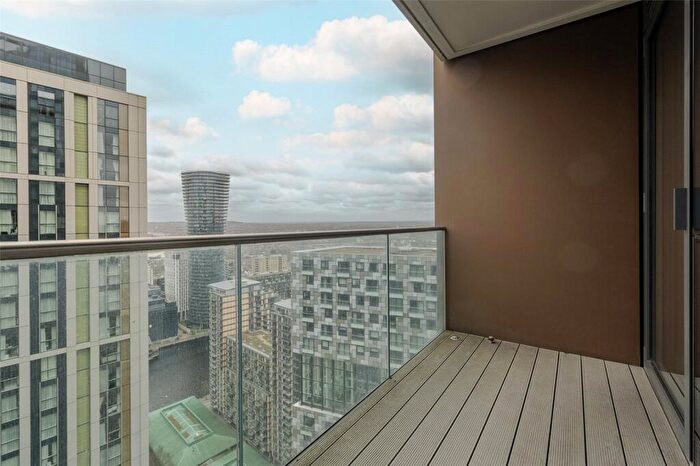 1 Bedroom Apartment For Sale In Harbour Way, South Quay, E14