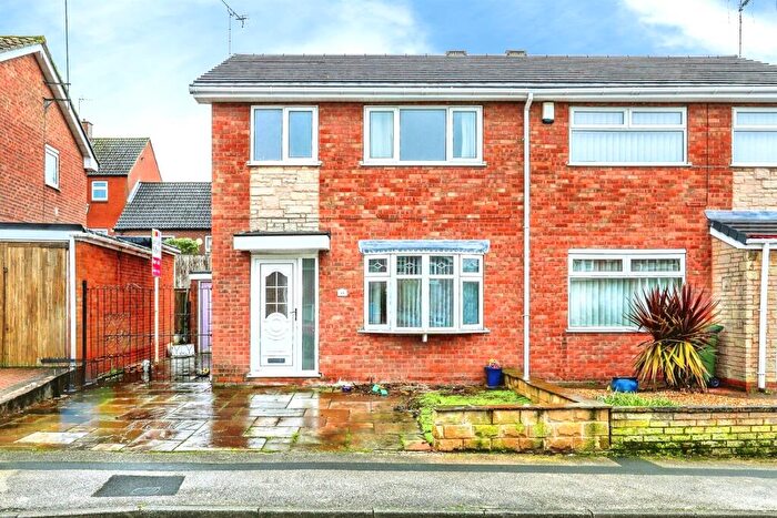 3 Bedroom Semi Detached House For Sale In Turnberry, Worksop, S81