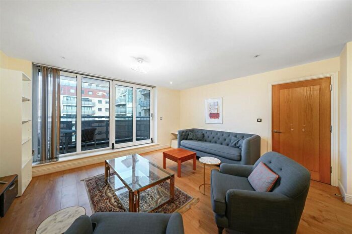 2 Bedroom Apartment To Rent In Wards Wharf Approach, West Silvertown, E16