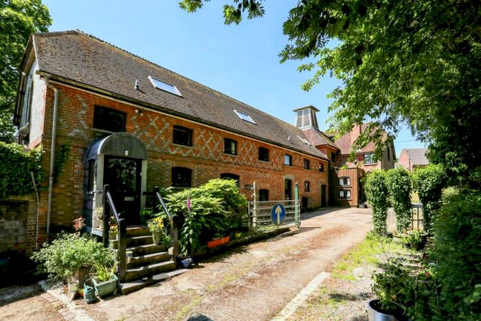 3 Bedroom Mill To Rent In Farm Lane Great Bedwyn, SN8