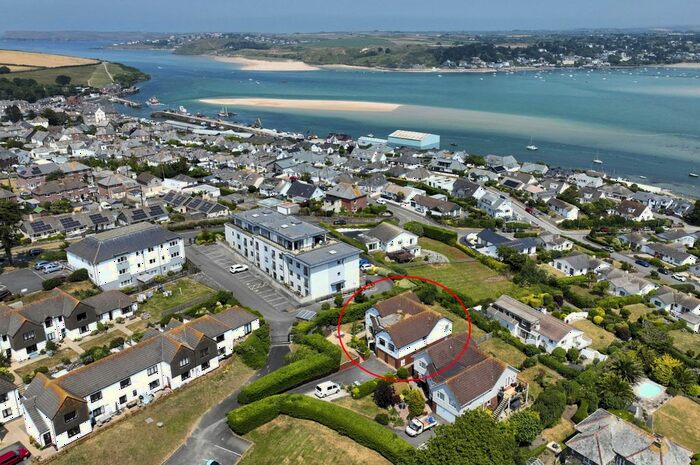 4 Bedroom Flat For Sale In Sarahs Lane, Padstow, PL28