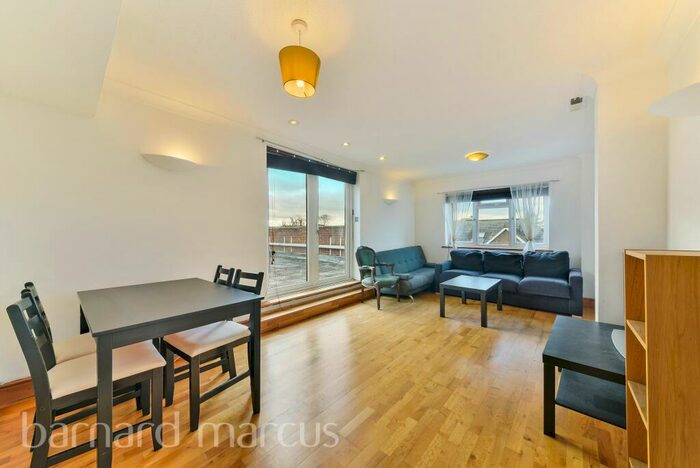 2 Bedroom Apartment To Rent In Stanley Road, Sutton, SM2