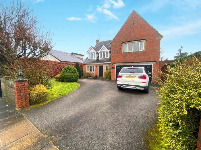 5 Bedroom Detached House To Rent In Rossett Holt Grove, Harrogate, HG2