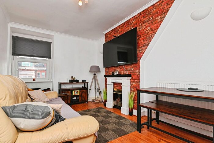 1 Bedroom Flat For Sale In Agate Road, Clacton-On-Sea, Essex, CO15