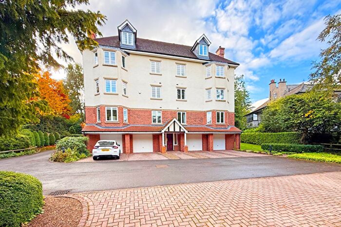 3 Bedroom Flat For Sale In Brackenwood, Kent Road, Harrogate, HG1