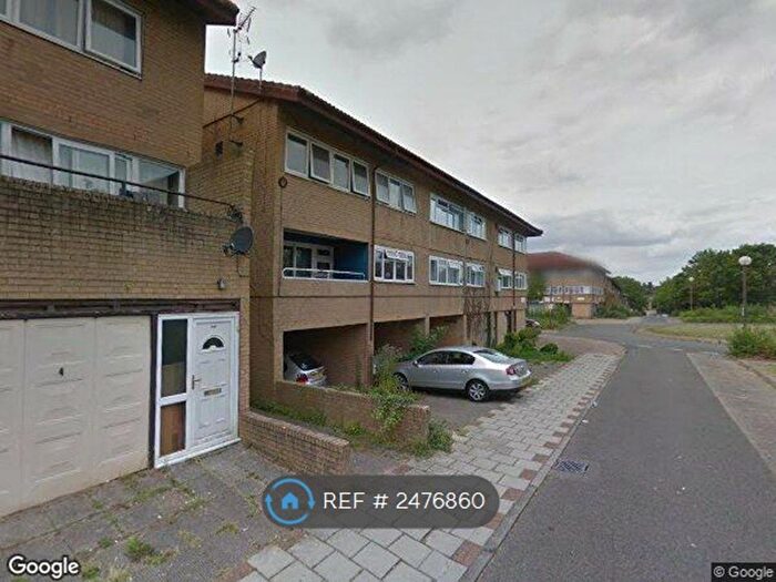 6 Bedroom End Of Terrace House To Rent In Yarrow Place, Conniburrow, Milton Keynes, MK14